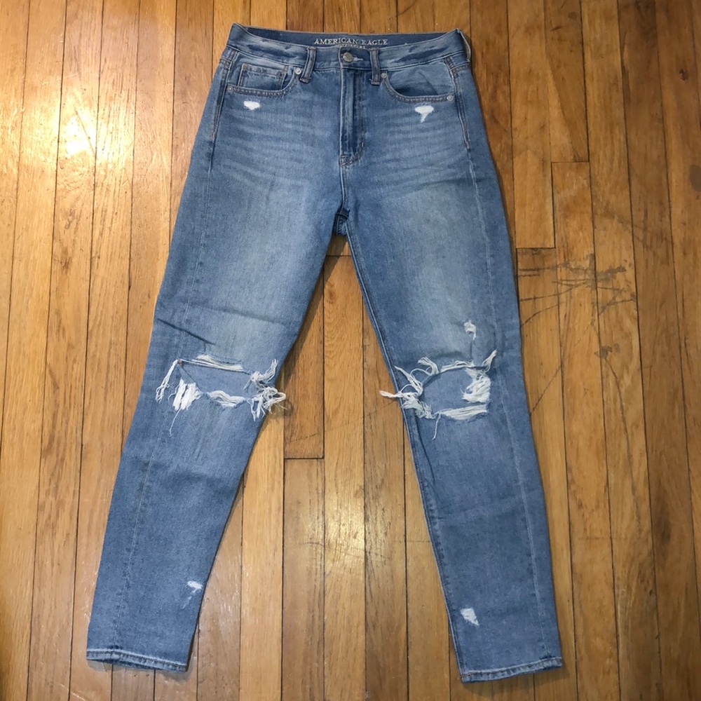 American Eagle mom jeans